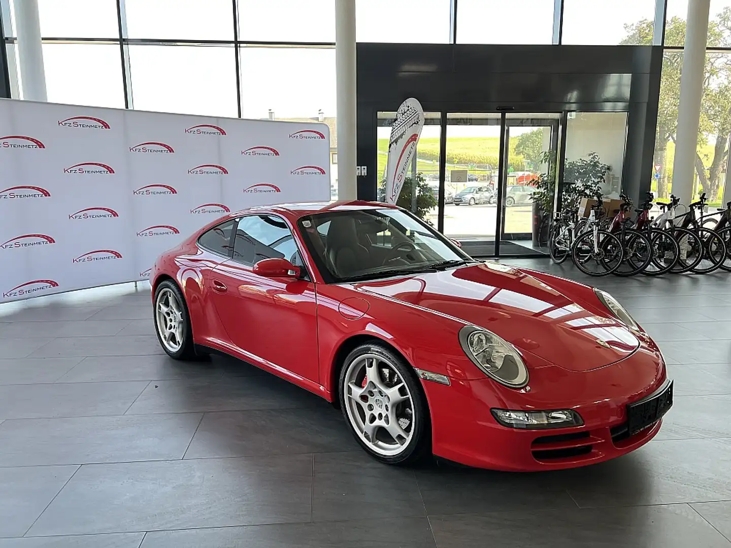 Porsche 911 Carrera 4 S Coupé Rot - 1