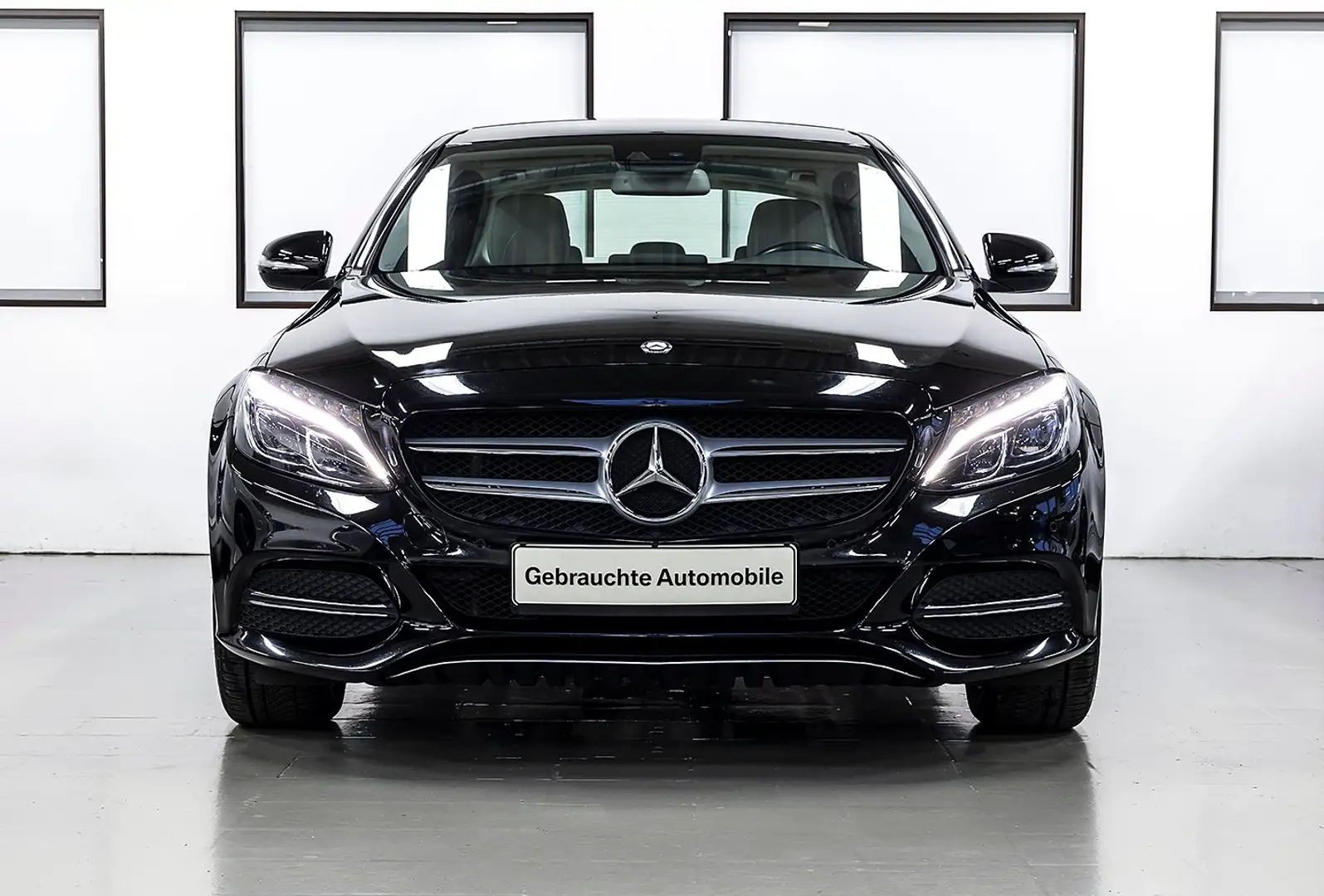 Mercedes-Benz C 180 C180 AVANTGARDE SAG LED NAV CPA+ TEMP PANO SHZ 17" Schwarz - 2