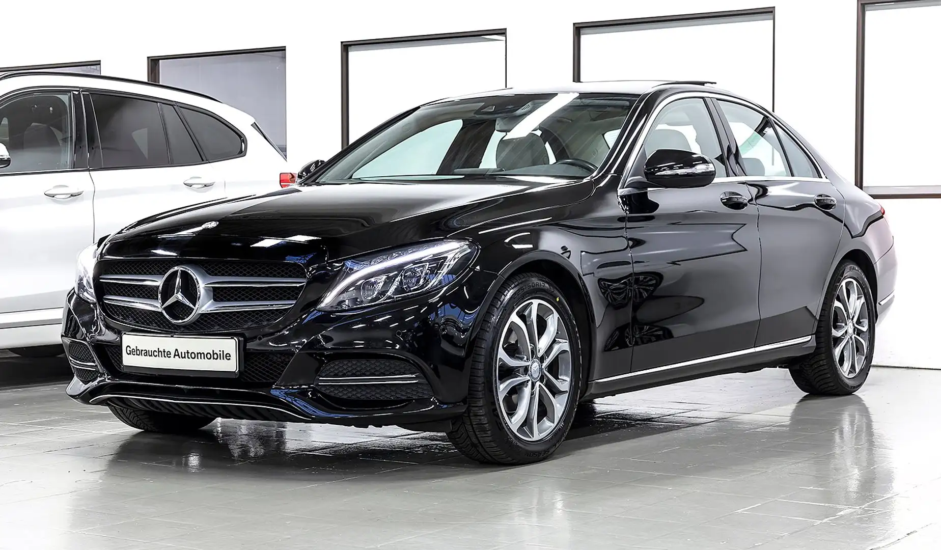Mercedes-Benz C 180 C180 AVANTGARDE SAG LED NAV CPA+ TEMP PANO SHZ 17" Schwarz - 1