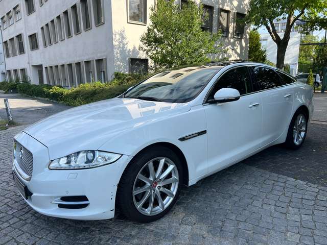 Jaguar XJ Premium Luxury