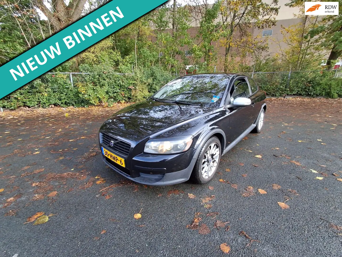 Volvo C30 1.6 Advantage LEUKE AUTO RIJDT EN SCHAKELT GOED Zwart - 1