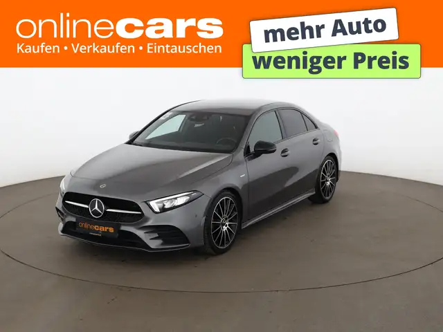 Mercedes-Benz A 200 AMG Line Aut LED LEDER NAVI SITZHZG R-CAM