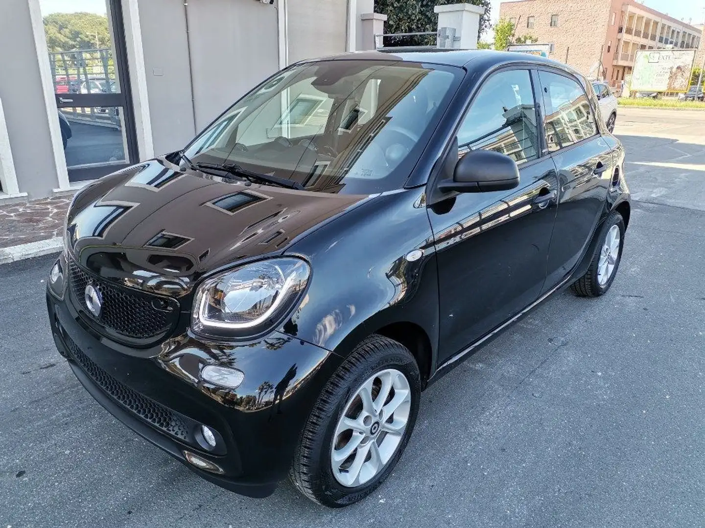 smart forFour 70 1.0 Passion Schwarz - 1