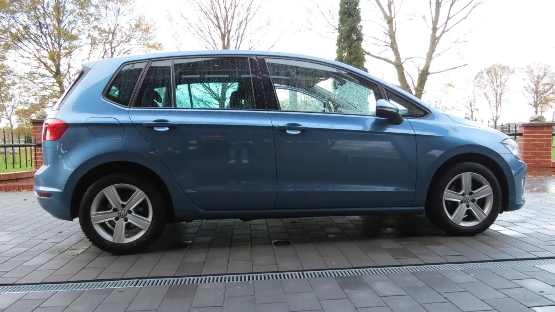 Volkswagen Golf Sportsvan /KLIMA/AHK/SCH.H/TÜV/SERVICE/ Blau - 2