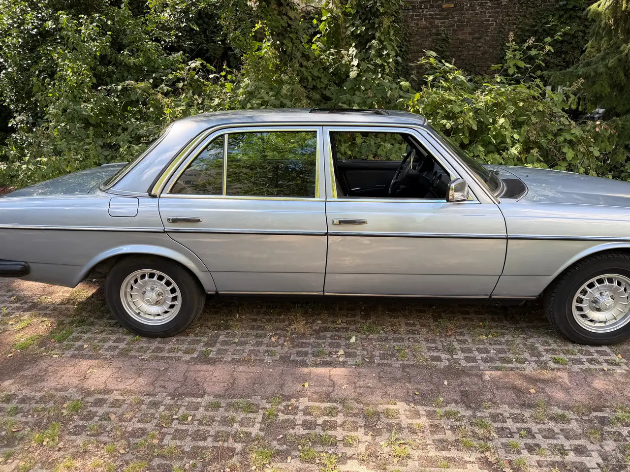 Mercedes-Benz 230 W123 Benziner Automatik, foto 6