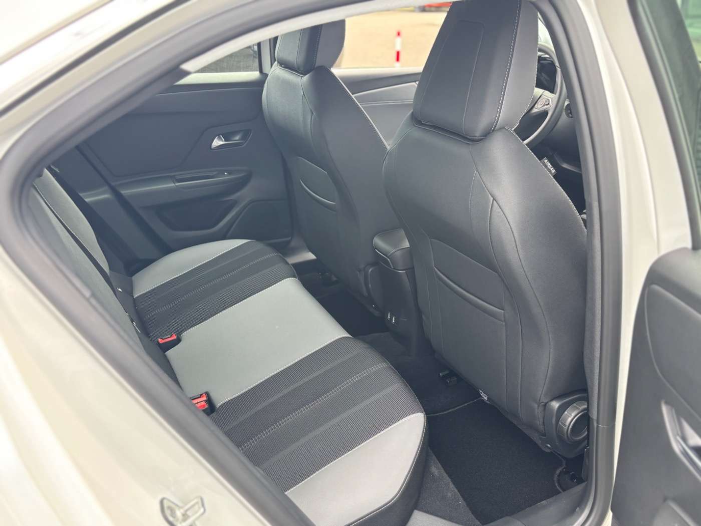 Opel Mokka E
