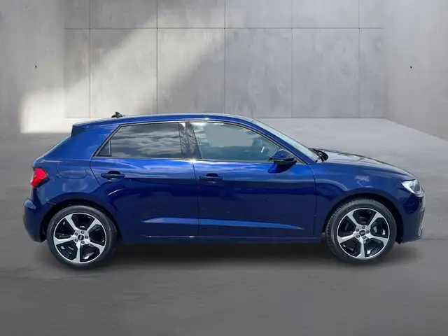 Audi A1 view 6