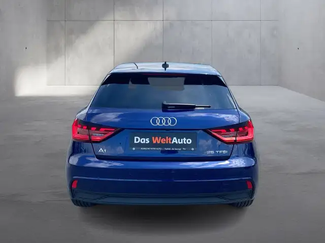 Audi A1 view 4