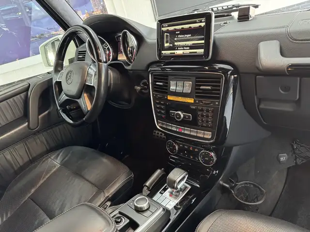 Mercedes-Benz G-Class view 2