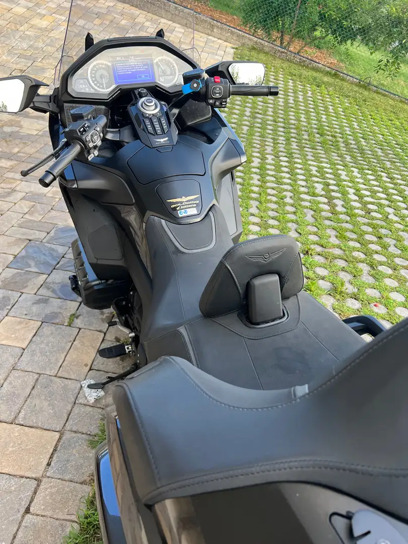 Honda Gold Wing Tour crna - 1