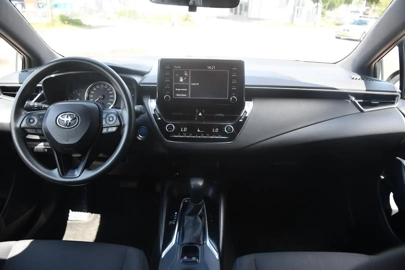 Toyota Corolla Touring Sports 1.8 Hybrid Clima|ACC|Carplay! Grijs - 2