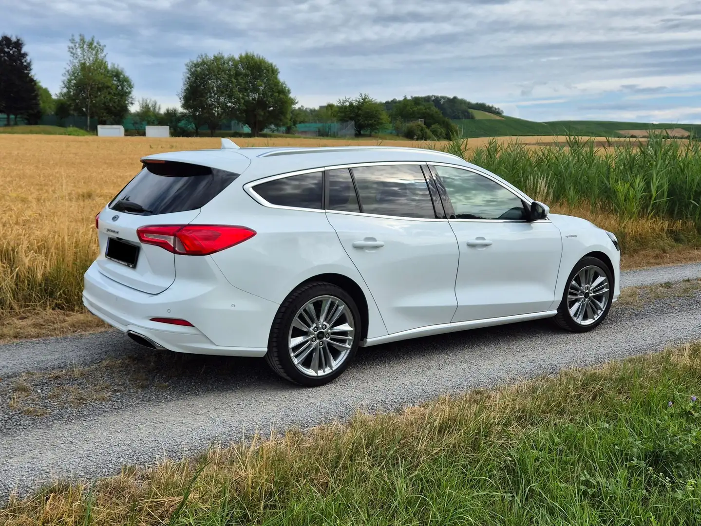 Ford Focus Turnier Vignale Automatik Weiß - 1