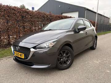 1.5 Skyactiv-G Comfort / NAVI / CRUISE / CAMERA