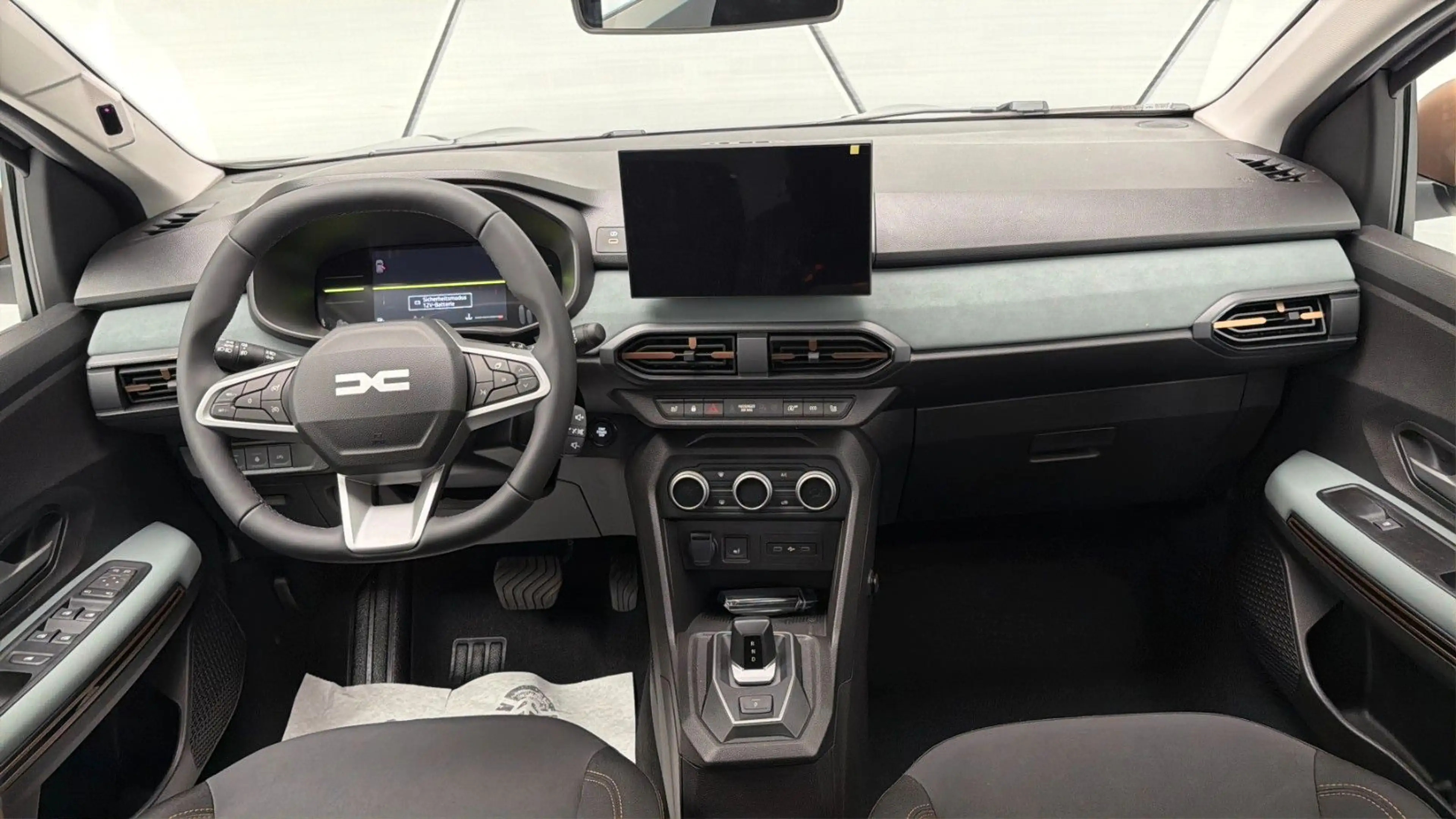 Dacia Sandero Stepway Extreme ECO-G 120 auto — photo 21