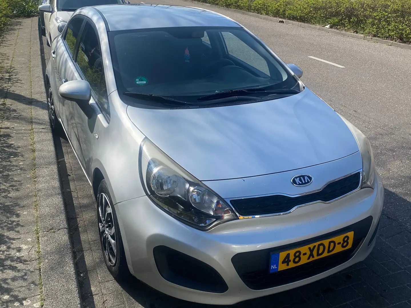 Kia Rio Rio 1.1 CRDi Grijs - 2