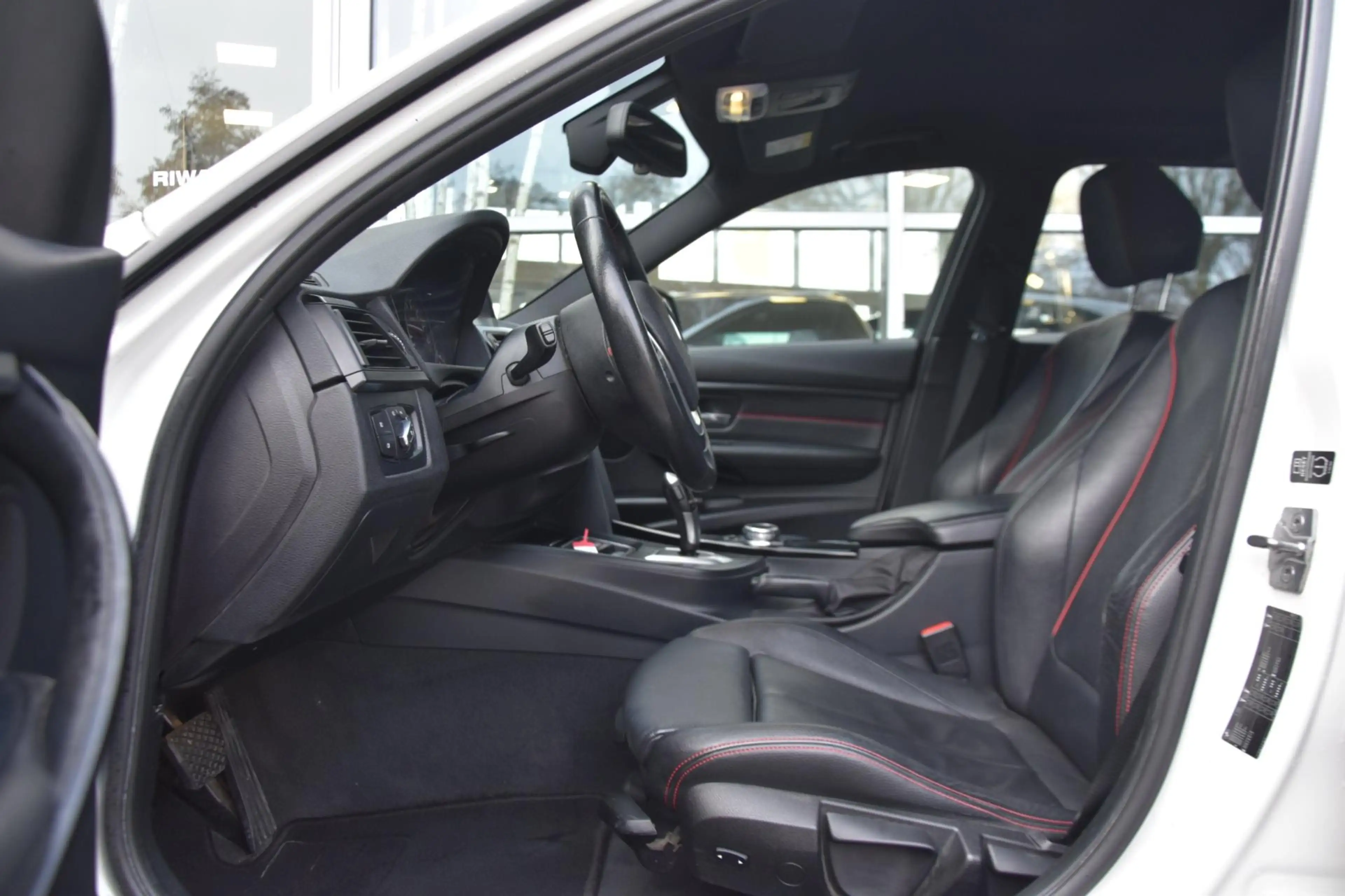 BMW 316 3-serie Touring 316i High Executive Aut. Sport Led — photo 7
