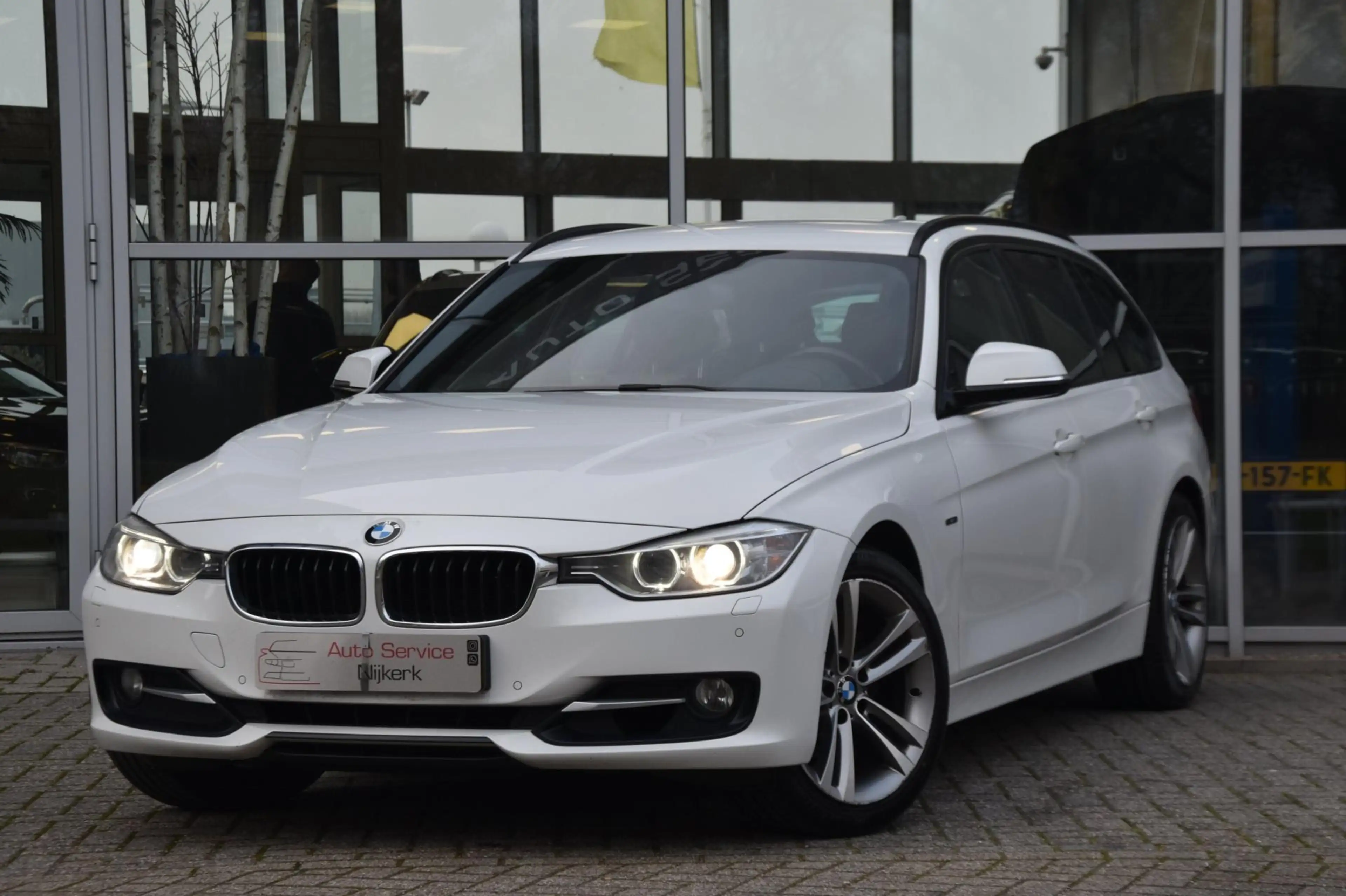 BMW 316 3-serie Touring 316i High Executive Aut. Sport Led — photo 4