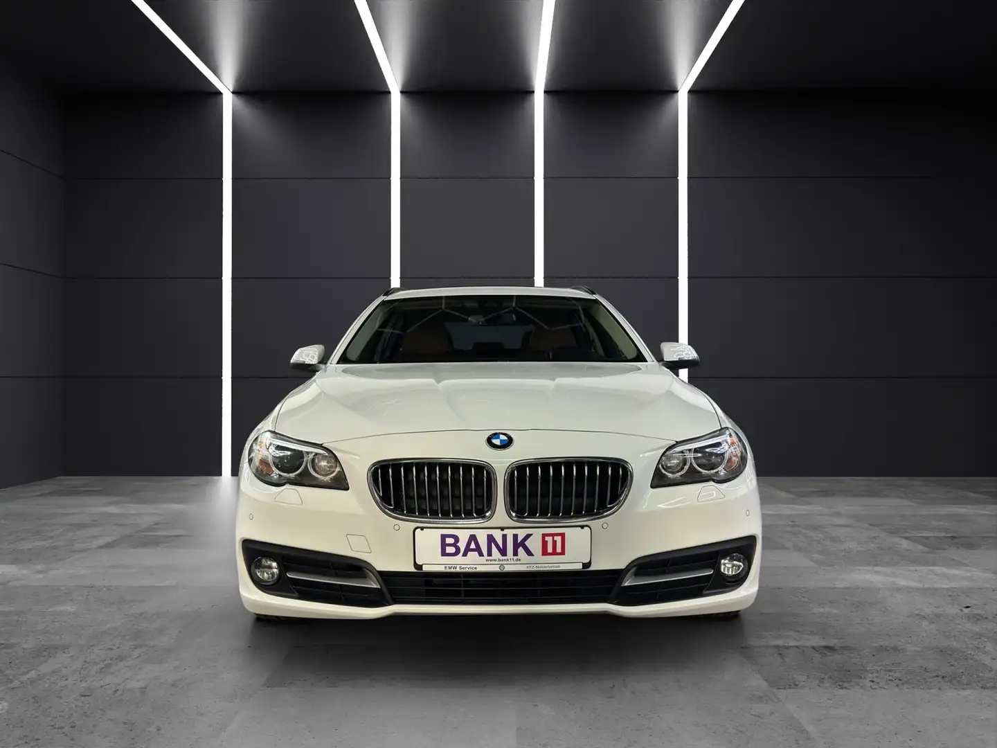 BMW 530 d xDrive F11 Aut. AHK HUD Pano HiFi Keyles&Go Wit - 2