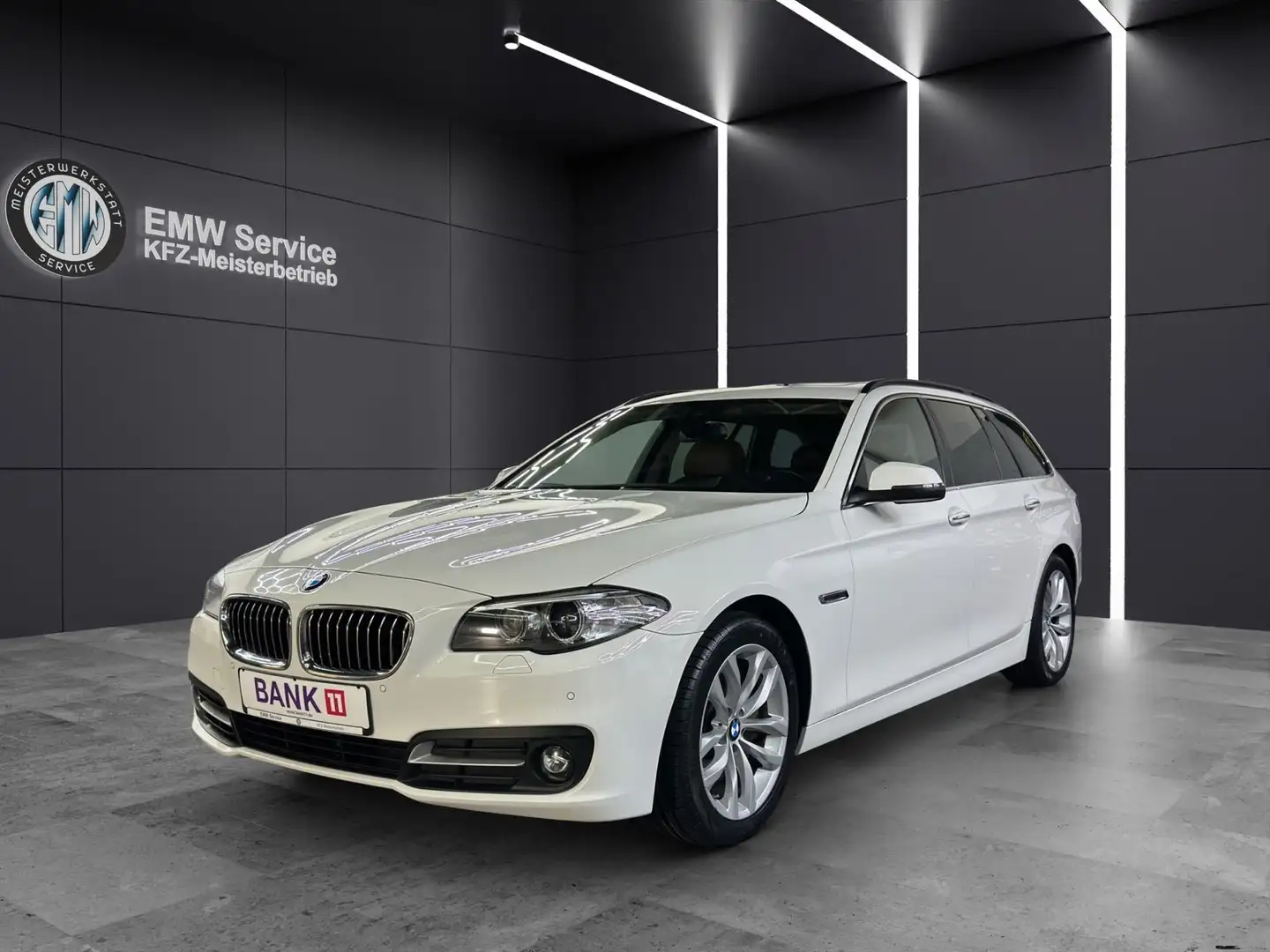 BMW 530 d xDrive F11 Aut. AHK HUD Pano HiFi Keyles&Go Wit - 1