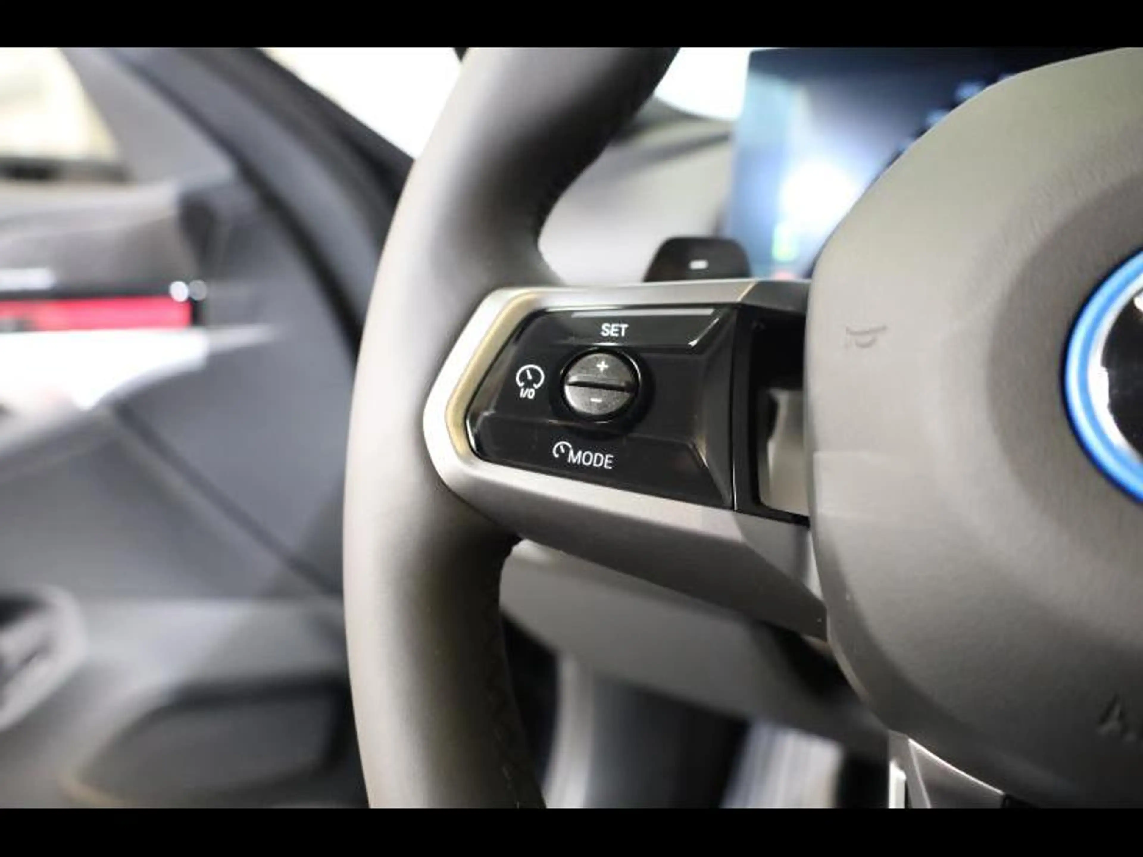 BMW 530 e Touring Kit M Sport — photo 13