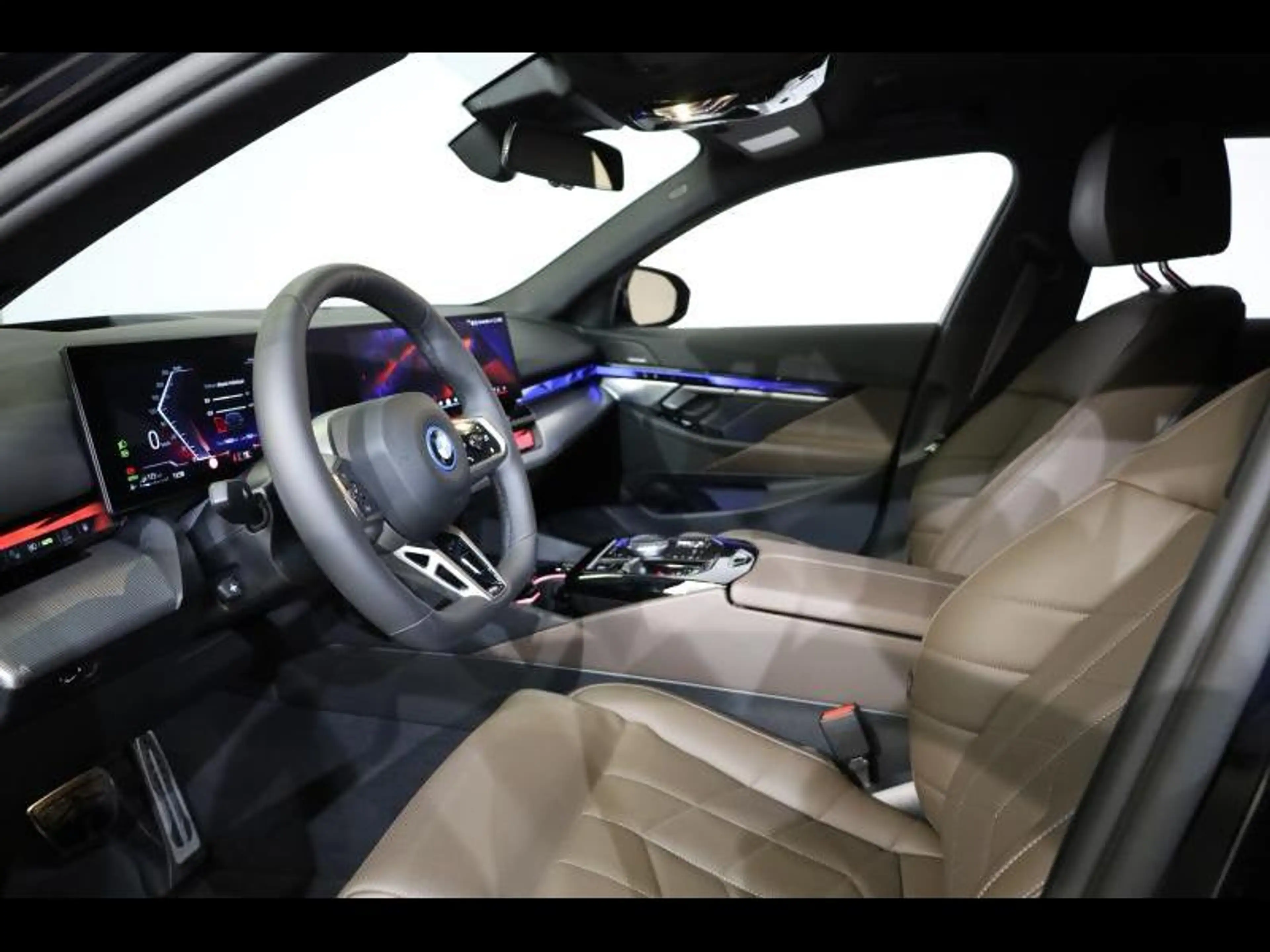 BMW 530 e Touring Kit M Sport — photo 6