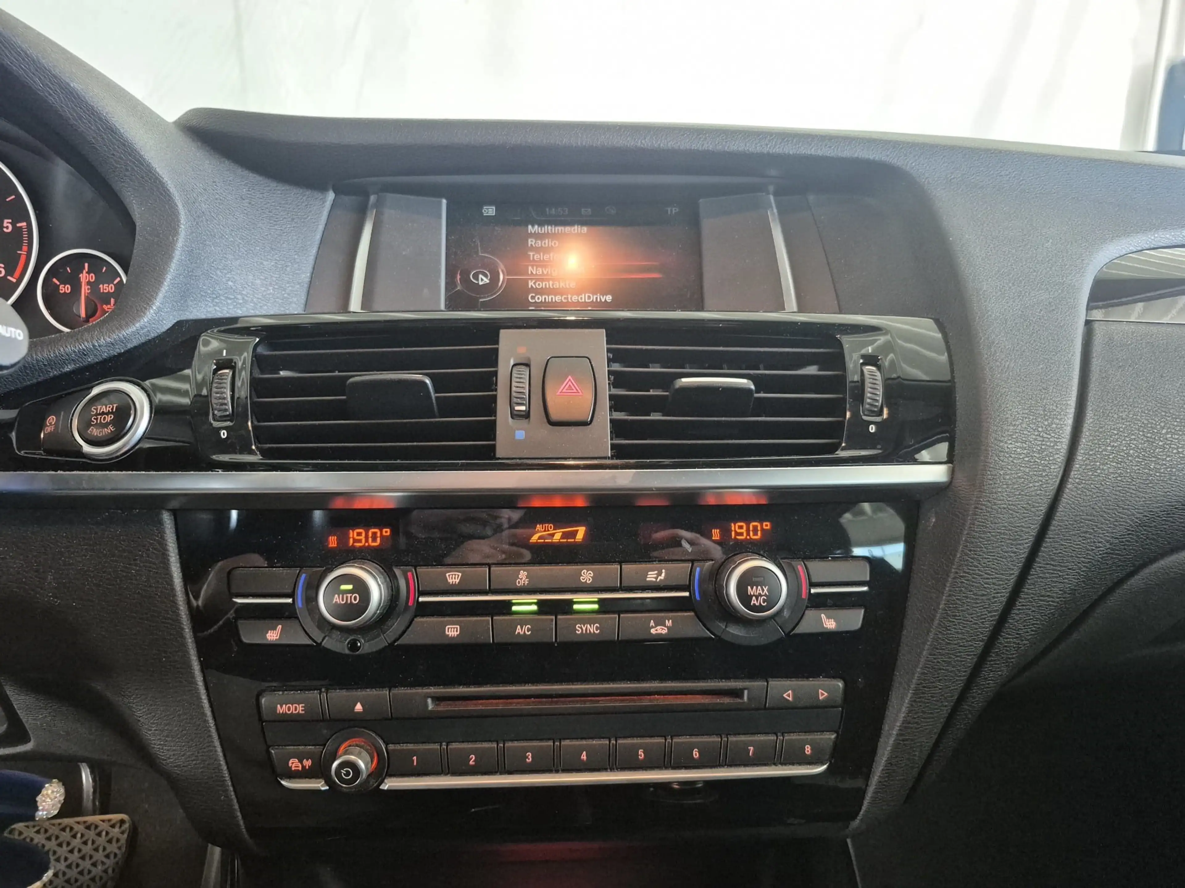 BMW X3 xDrive20d xLine / Kommission — photo 9