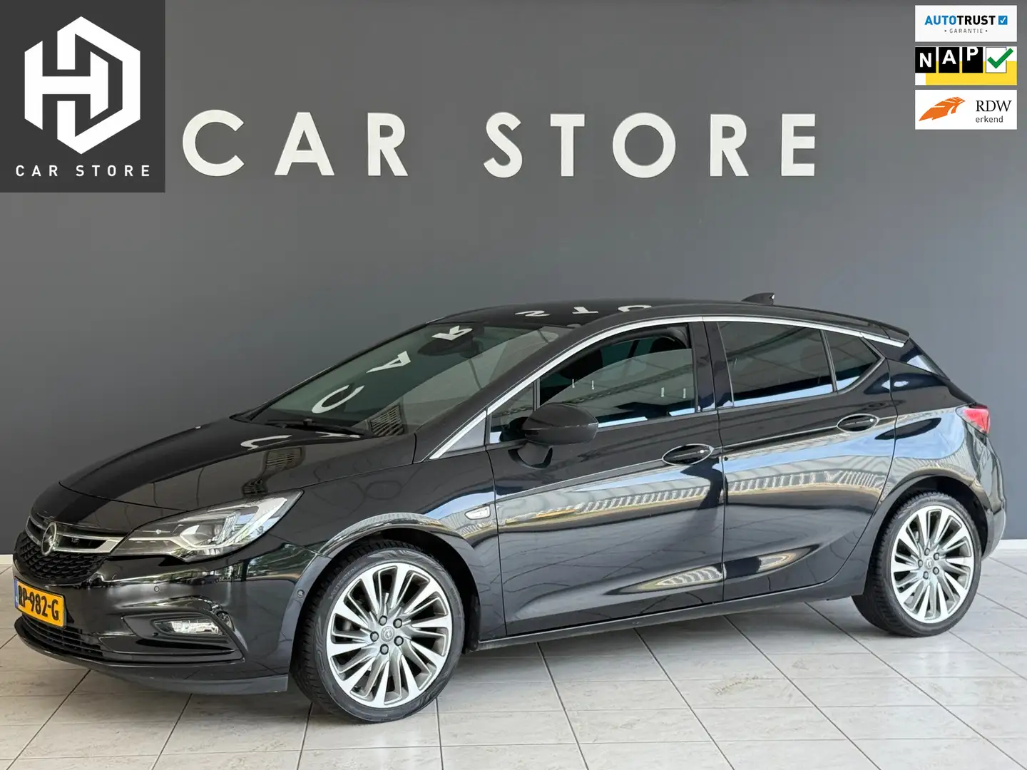Opel Astra 1.4 150pk BNS Executive Leder|PDC V+A|Keyles|LED Zwart - 1
