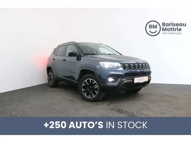 Jeep Compass TRAILHAWK PHEV 4X4 AUTOMAAT *LEDER*PANO DAK*OPEN v
