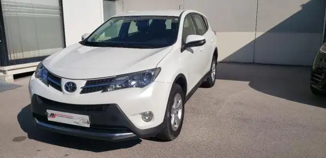 Toyota RAV 4 RAV4 2.0 D-4D 2WD Active