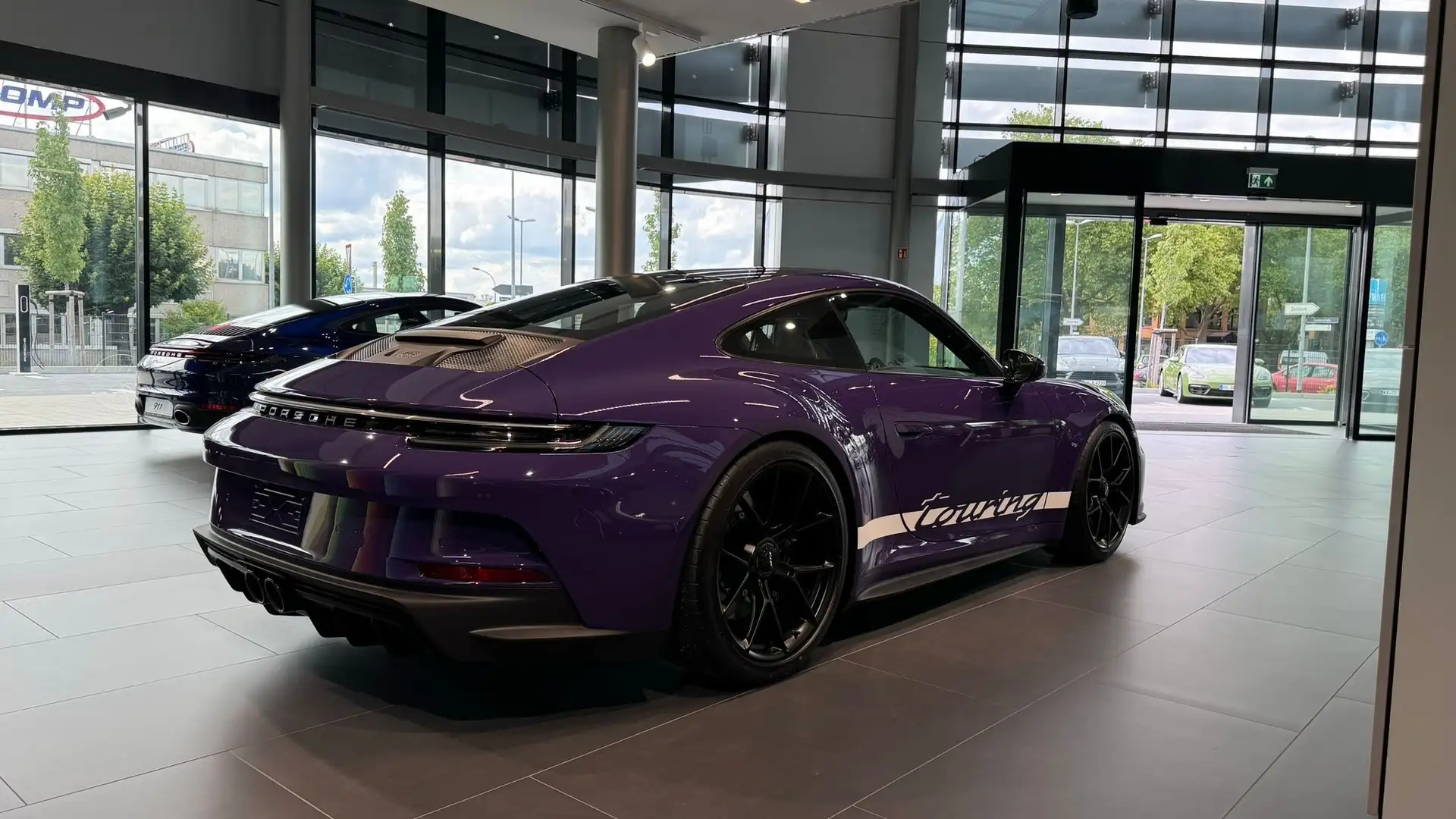 Porsche 992 911 GT3 Touring PTS CXX Sonderwunsch Unikat PCCB Violet - 2