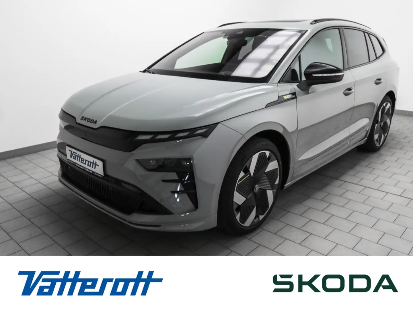 Skoda Enyaq RS Lounge AHK Pano Navi Kamera Grau - 1