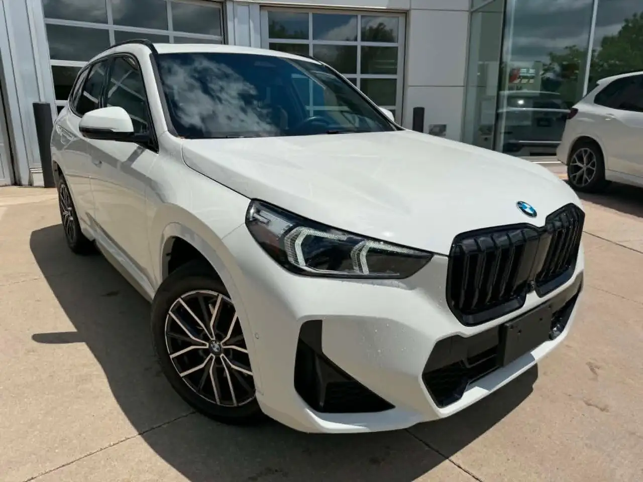 2023 BMW X1