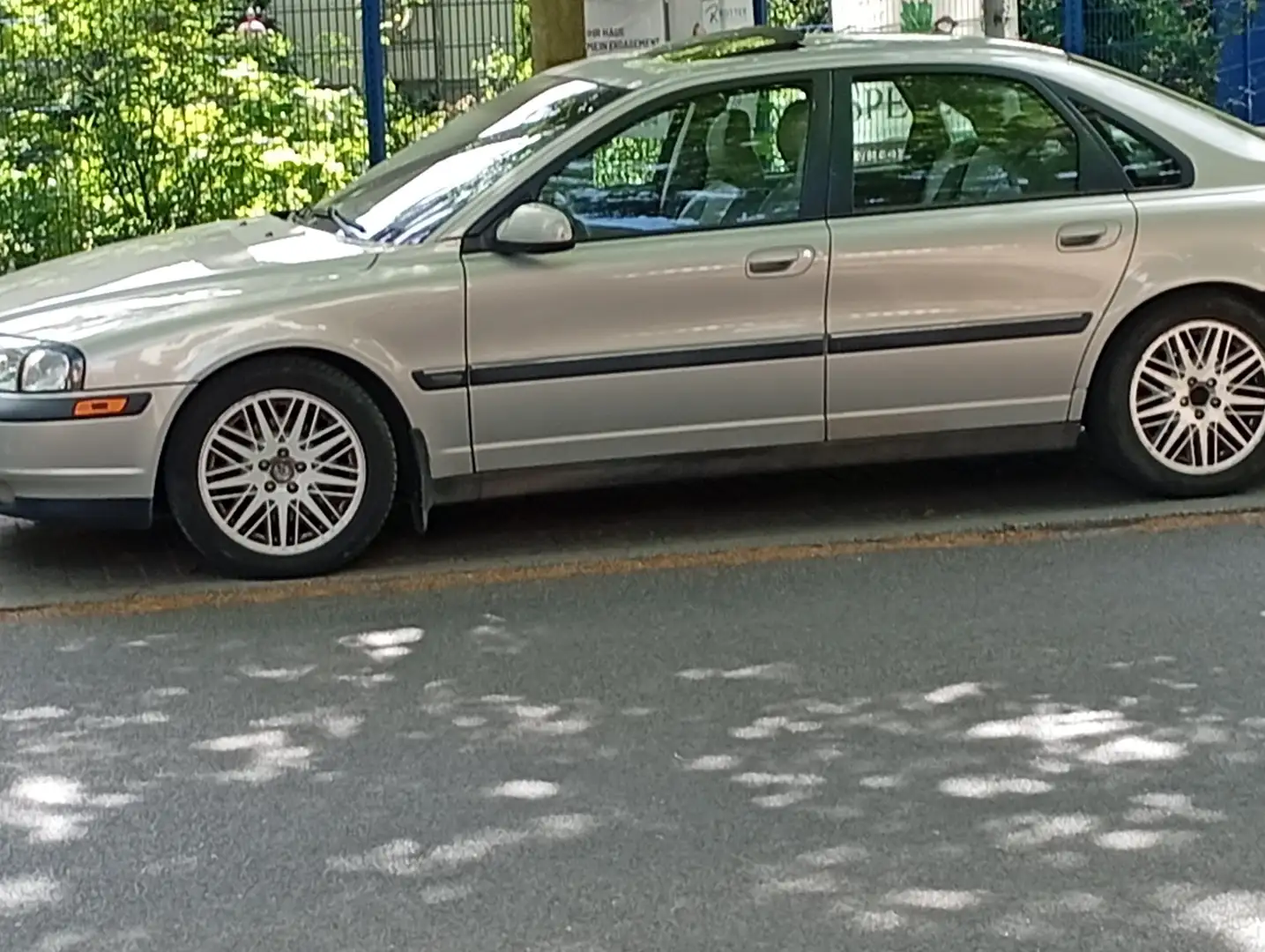 Volvo S80 T6 272ps Executive Vollausstattung ,TÜV neu, Gris - 1