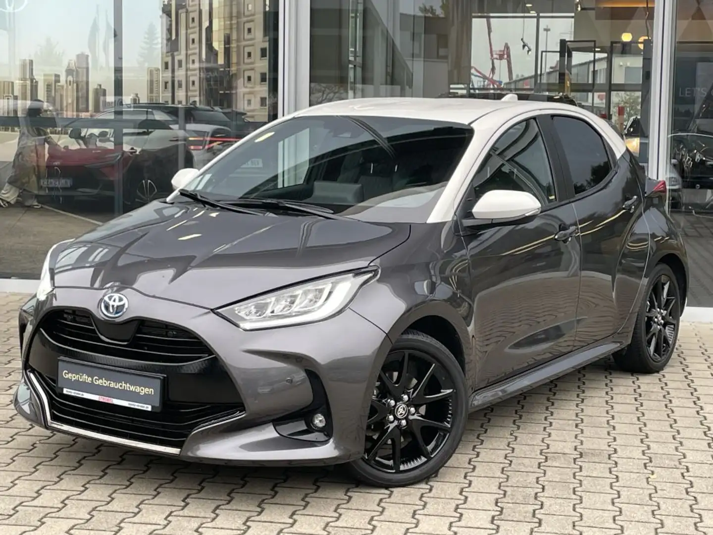 Toyota Yaris Hybrid 1.5 VVT-i Style - 2