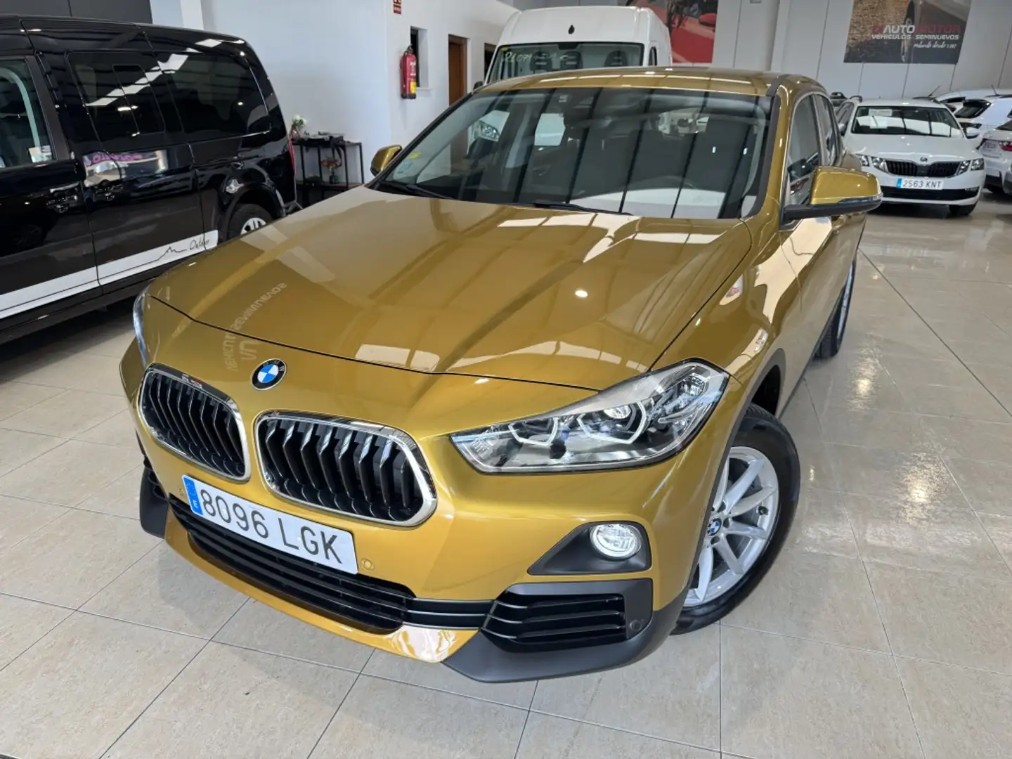 BMW X2 sDrive 16d Business Amarillo - 1