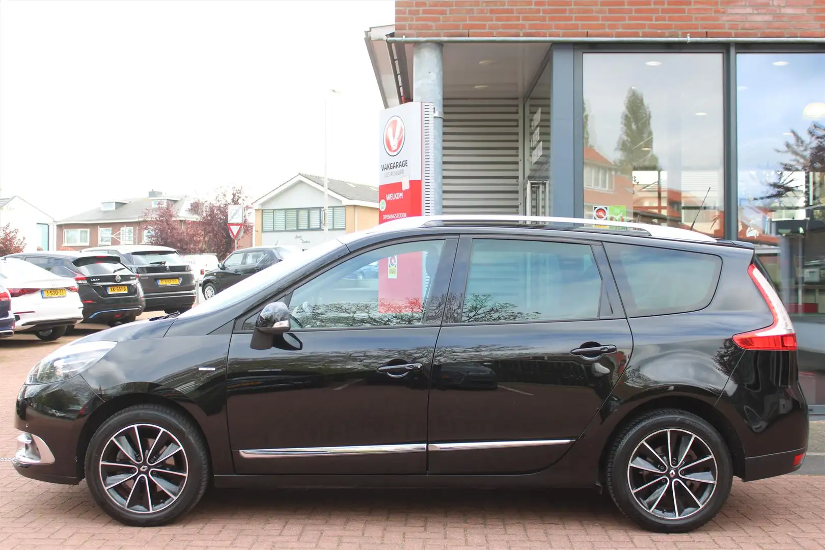 Renault Grand Scenic 1.2 7Persoons | Navigatie | Camera | Cruise & Clim Black - 2
