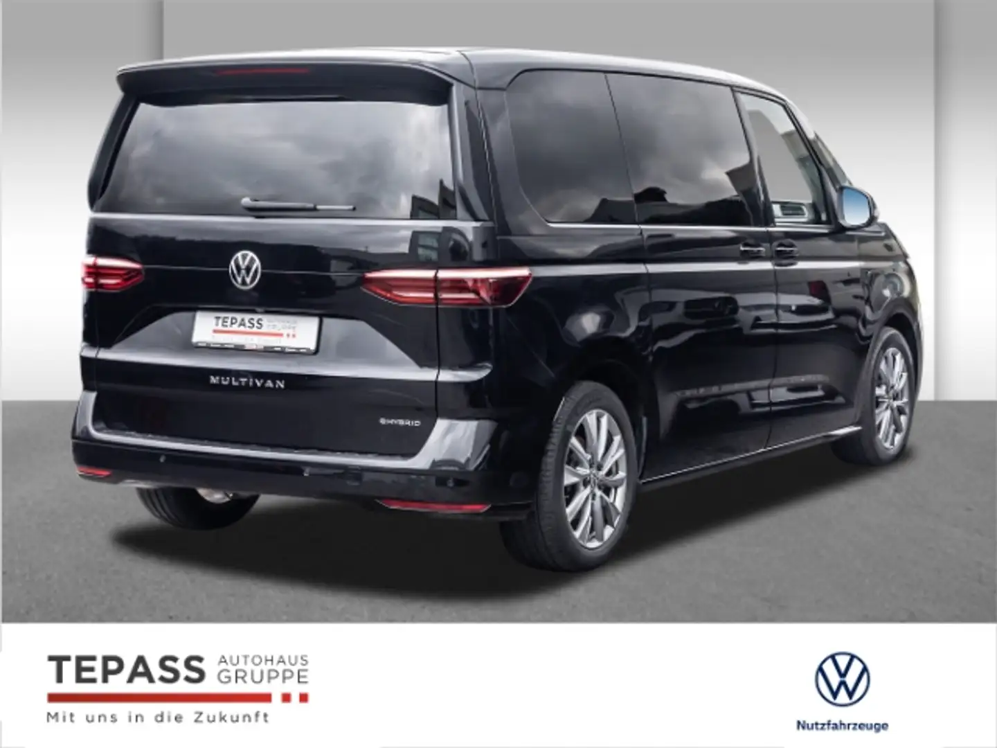 Volkswagen T7 Multivan 1.4l TSI Life MATRIX PANO AHK AKUSIK Negro - 2