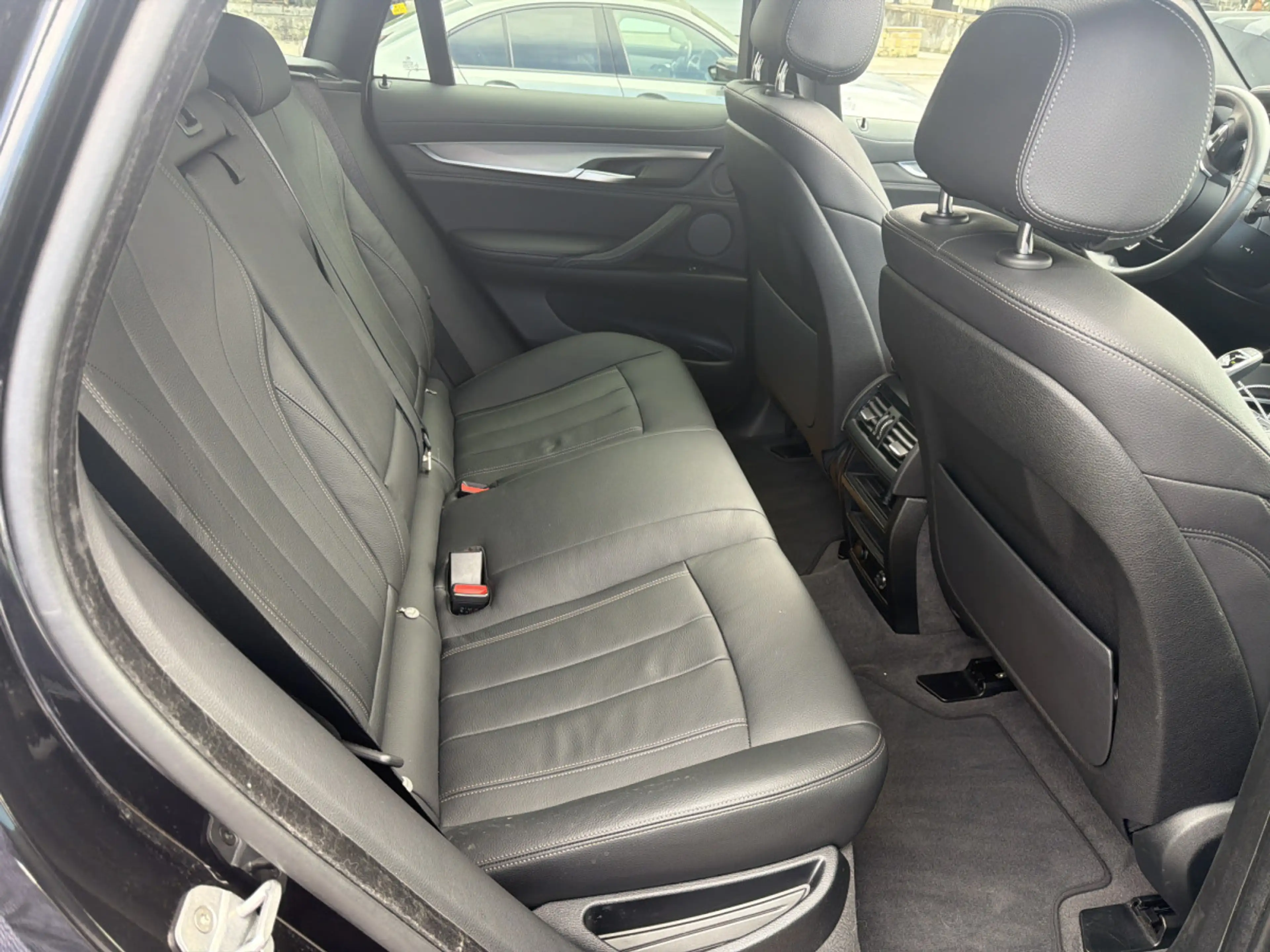 BMW X6 3.0 DA 258CV PACK M XDRIVE — photo 9
