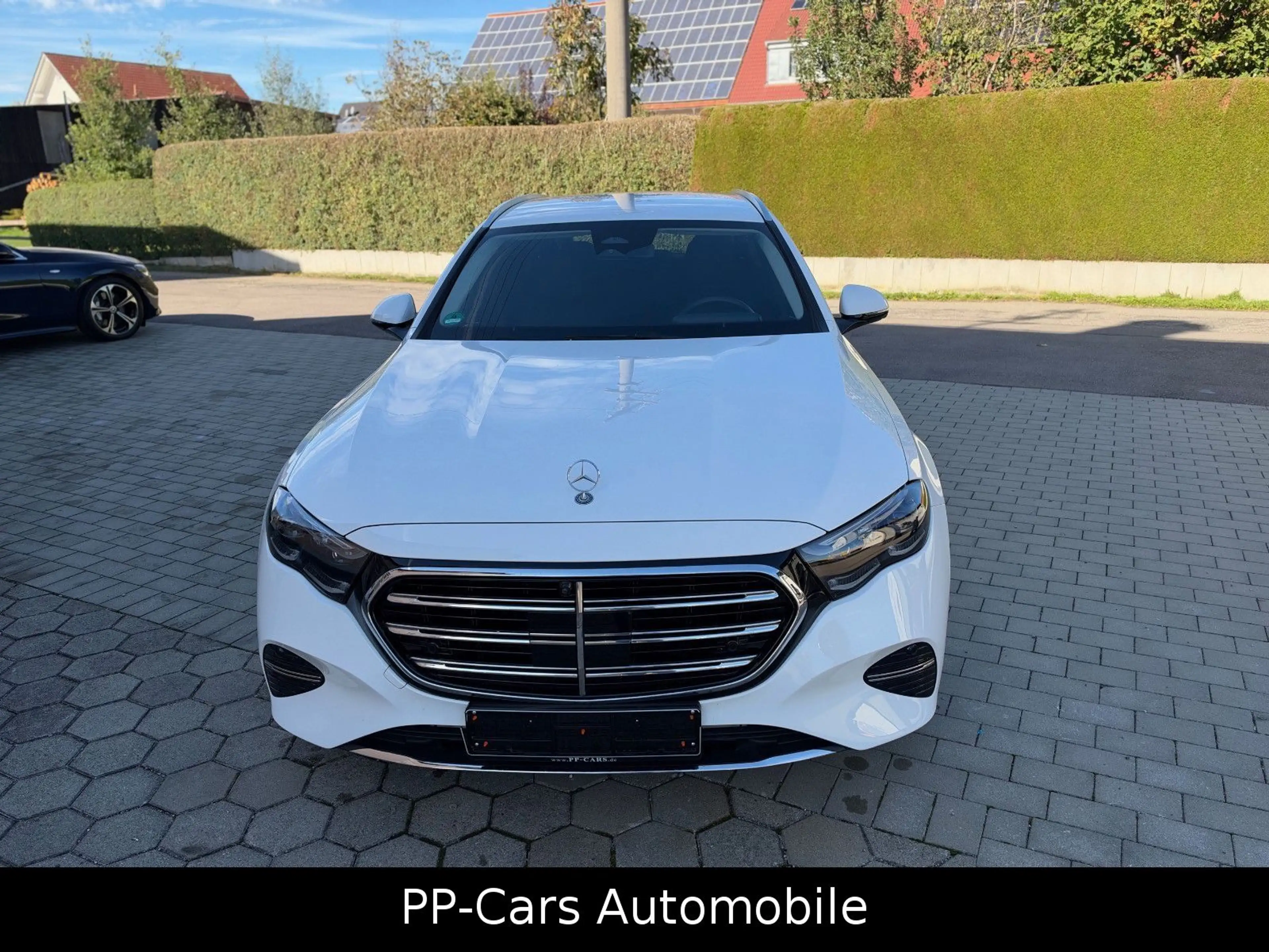 Mercedes-Benz E 220 dT EXCLUSIVE Premium*Standheizung*AHK*Leder — photo 7