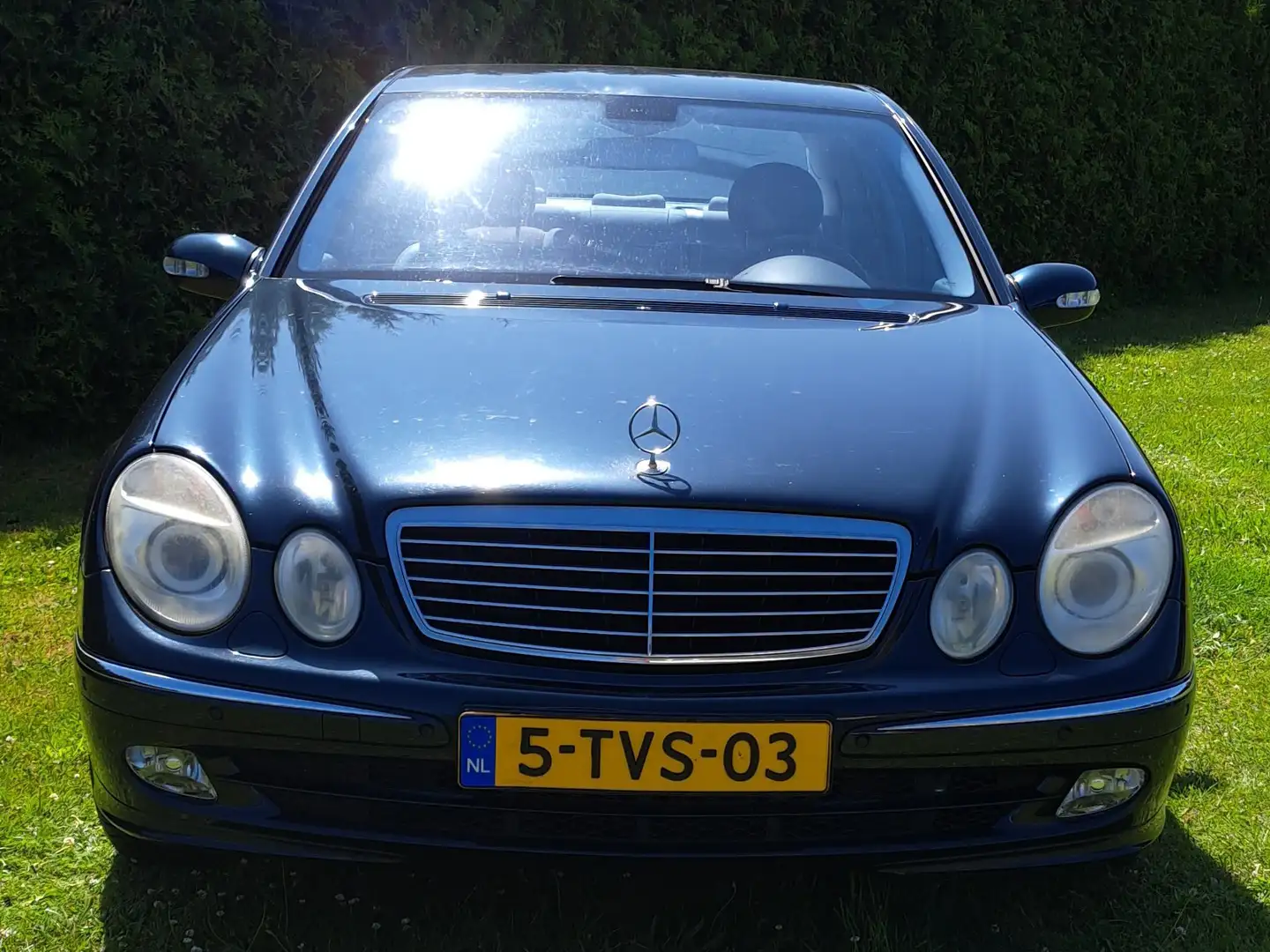 Mercedes-Benz E 240 Avantgarde Zwart - 2