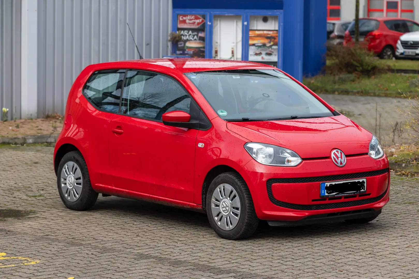 Volkswagen up! move - 1