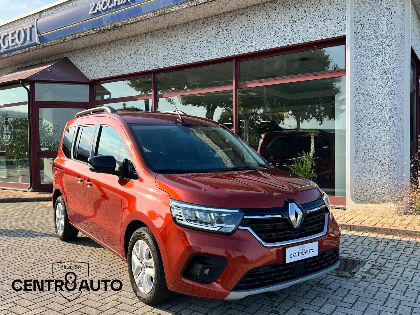 Renault Kangoo III 2022 1.5 blue dci Equilibre 115cv Arancione - 1