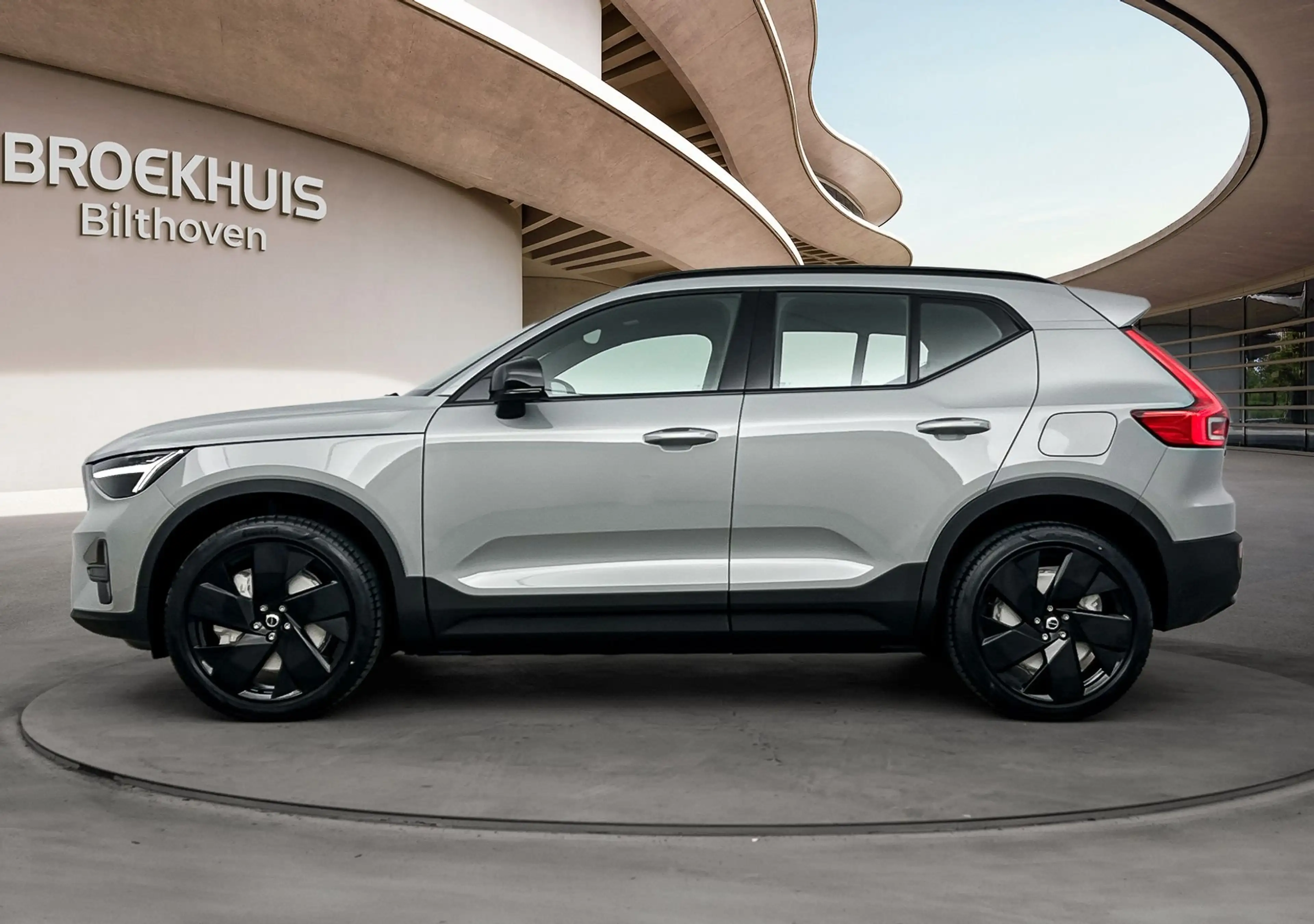Volvo EX40 Extended Range Plus Black Edition | 20 inch LM | H — photo 10