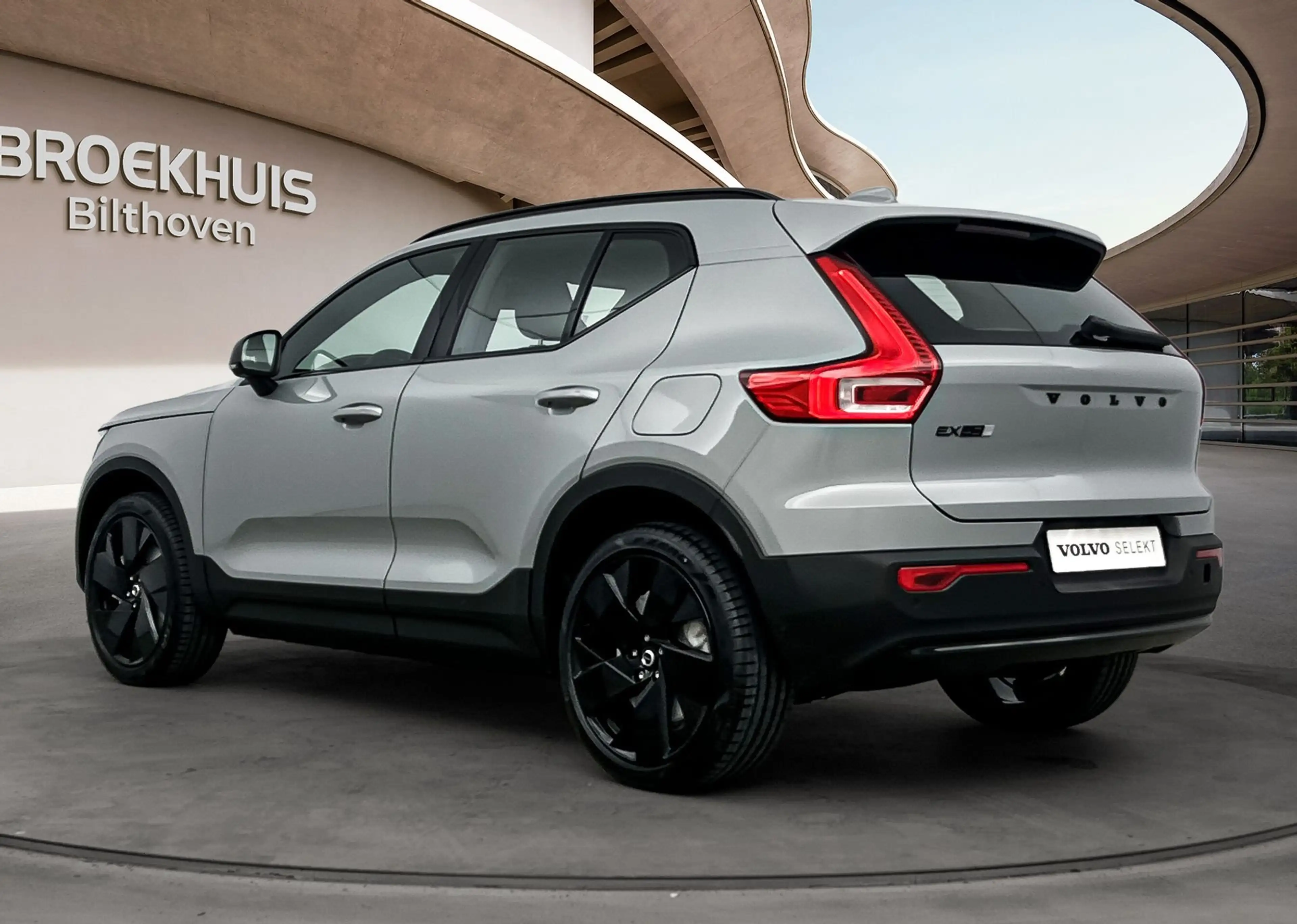 Volvo EX40 Extended Range Plus Black Edition | 20 inch LM | H — photo 5