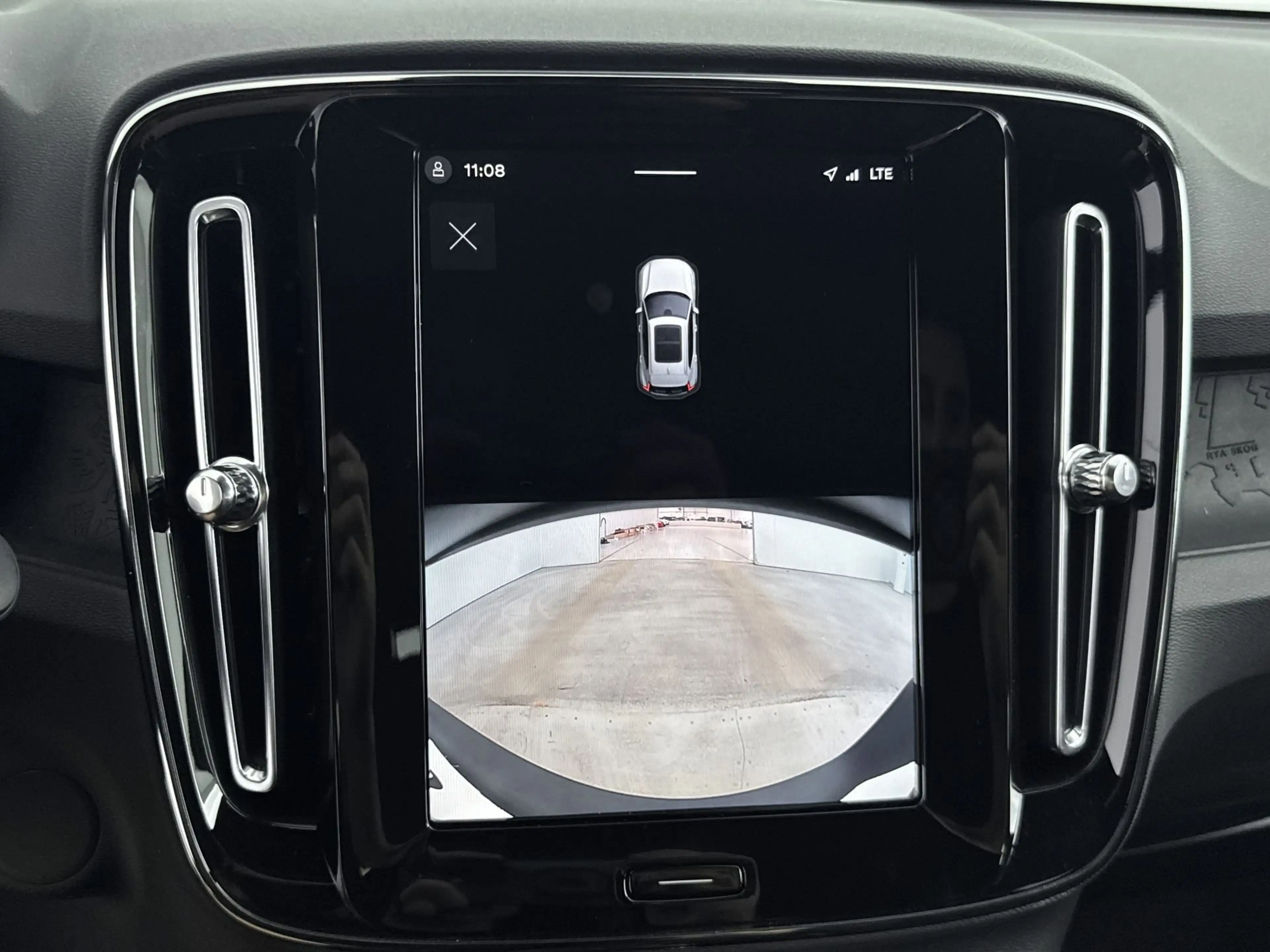 Volvo EX40 Extended Range Plus Black Edition | 20 inch LM | H — photo 23