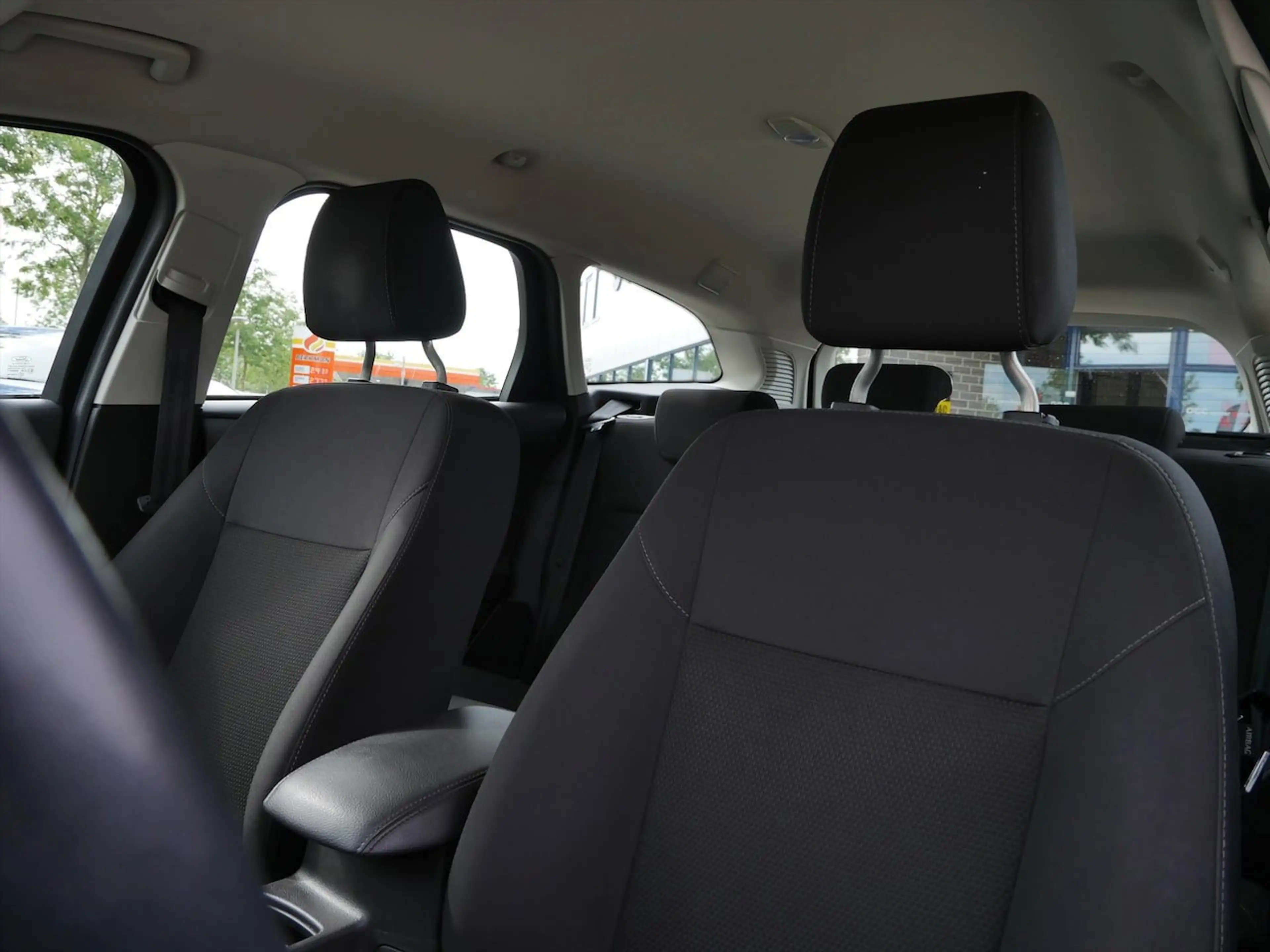 Ford Focus Wagon 1.0 Trend Edition — photo 9