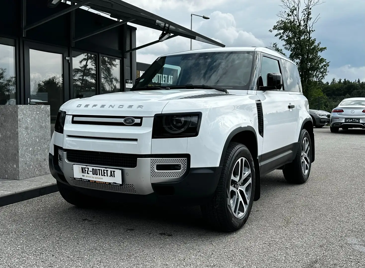Land Rover Defender 90 P400 V6 *1.Besitz*6 Sitzer*Pano*360°* Weiß - 1
