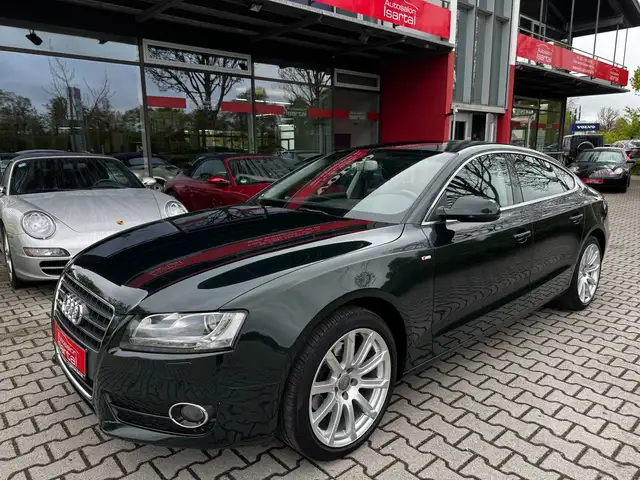 Audi A5 view 3
