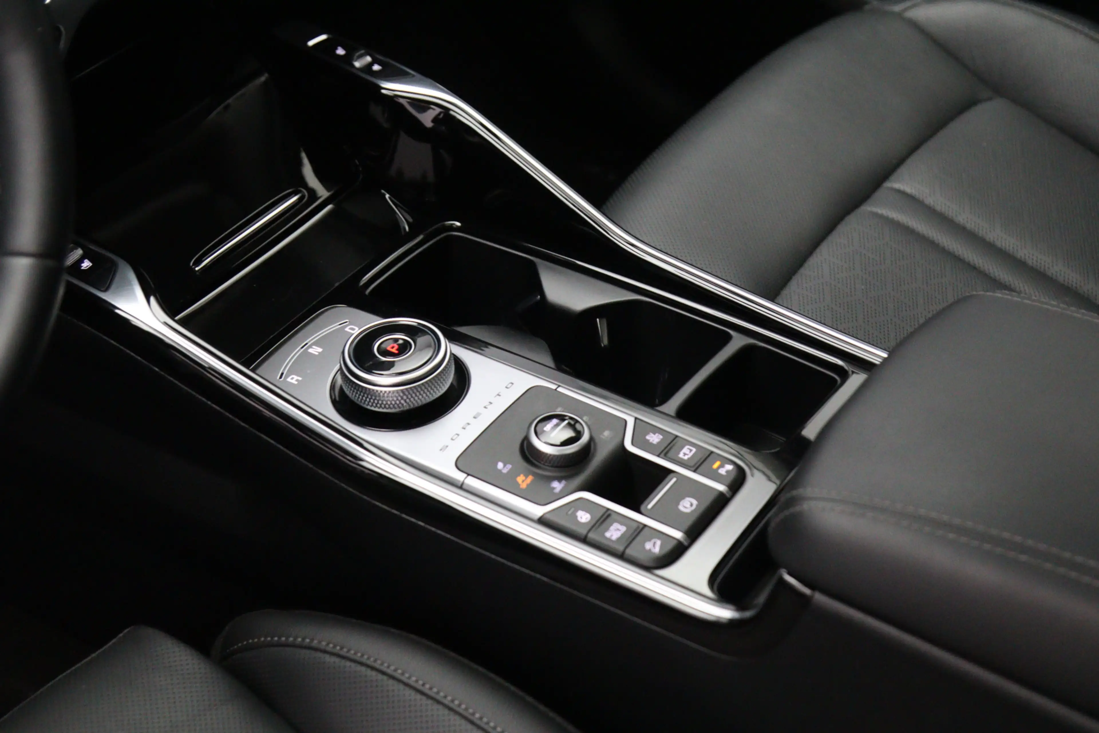 Kia Sorento 1.6 T-GDI Plug-in Hybrid 4WD 266 PK Edition 7p PHE — photo 25