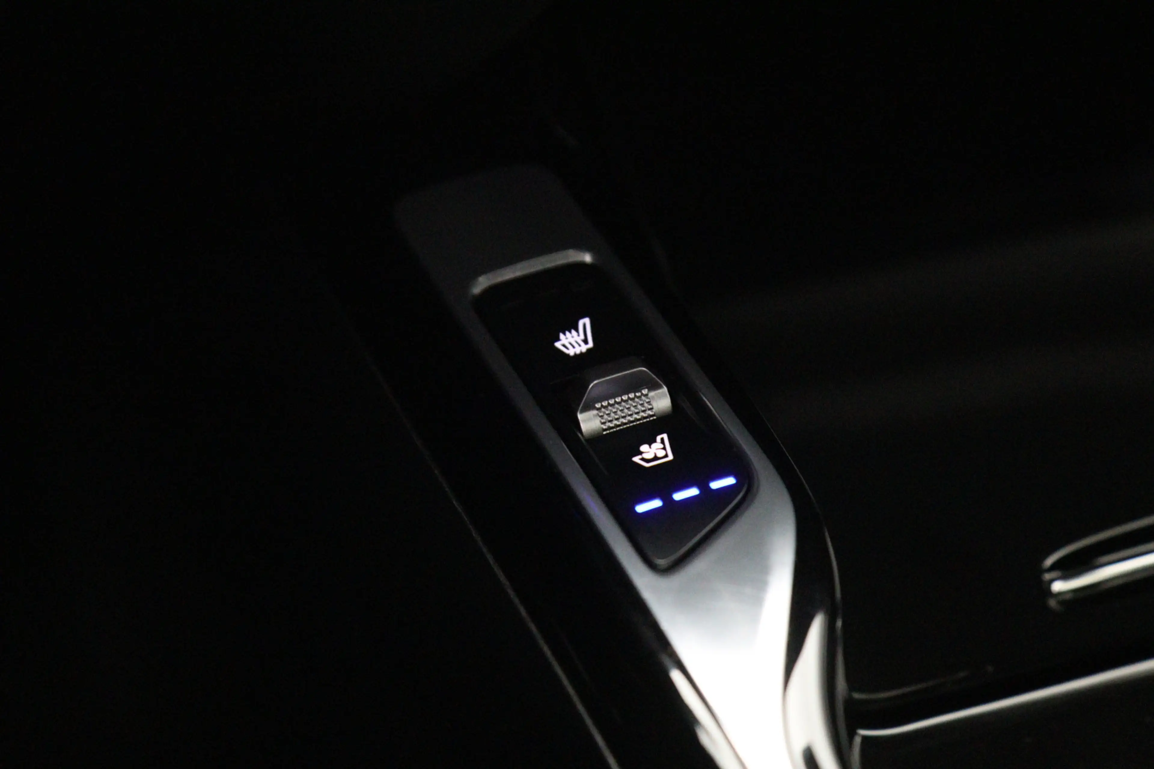 Kia Sorento 1.6 T-GDI Plug-in Hybrid 4WD 266 PK Edition 7p PHE — photo 26